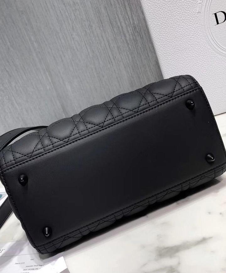 CHRISTIAN DIOR - HANDBAG