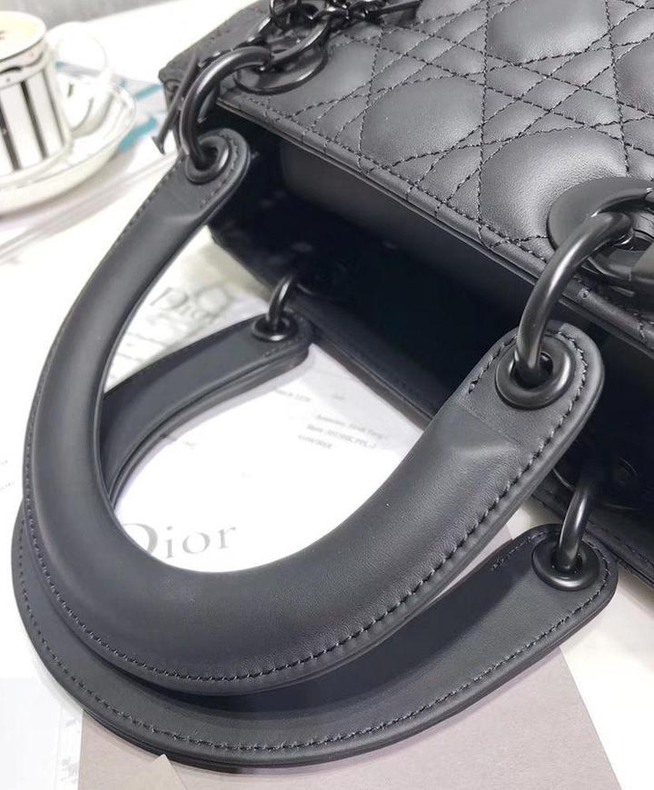 CHRISTIAN DIOR - HANDBAG
