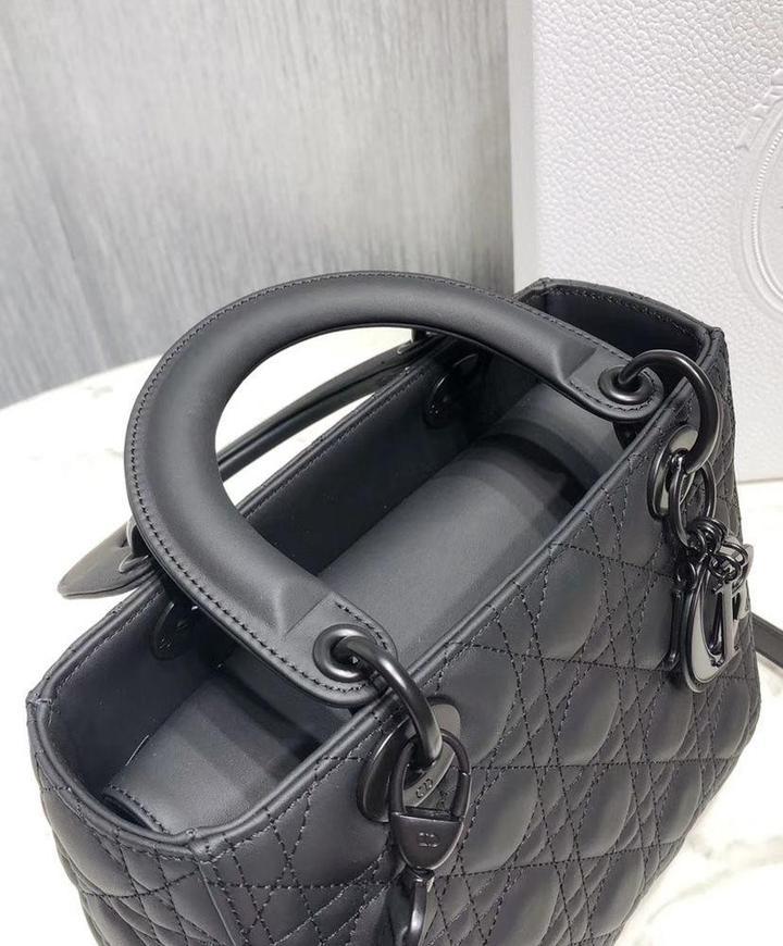 CHRISTIAN DIOR - HANDBAG